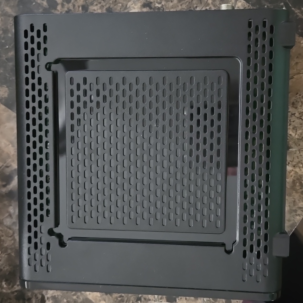 ARRIS SURFboard Black Cable Modem & Wi-Fi Router - Picture 2 of 2